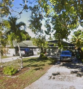 115 NE Caprona Avenue