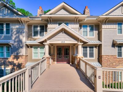 1010 D Portage Trl