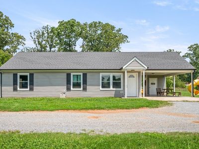502 Brookneal Hwy