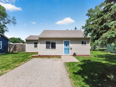 419 7th Ave W