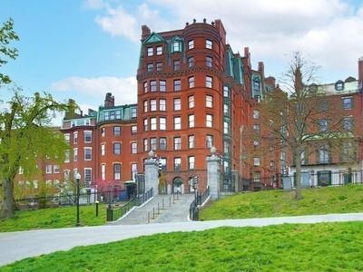 34-34.5 Beacon St #Ph