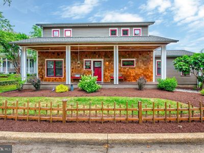 219 Lockwood Ct