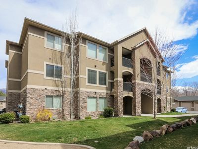 909 S Main St APT F