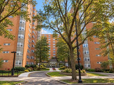 4960 N Marine Dr APT 217