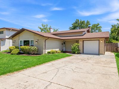 Property at 1073 S Finley Rd, Lombard, IL