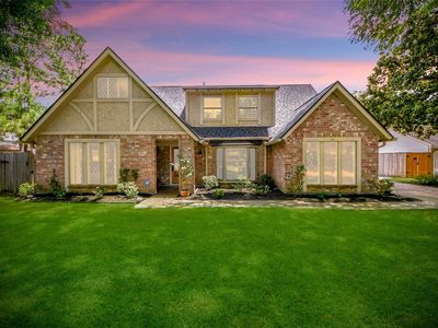 3030 Bernadette Ln
