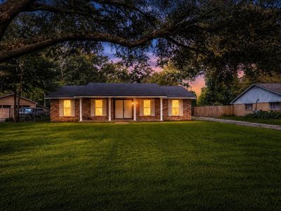 20472 Lakeside Dr