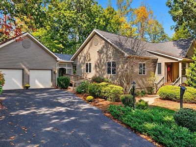 274 Cedar Glen Close