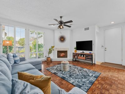 1112 Bering Dr APT 62