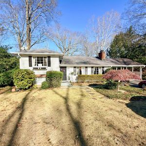 1673 Mount Paran Rd NW
