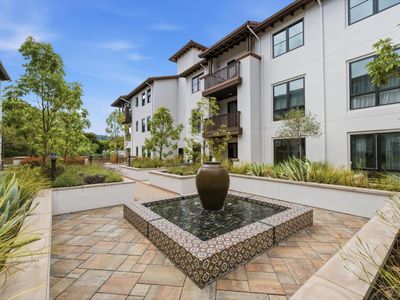 657 Walnut St #303