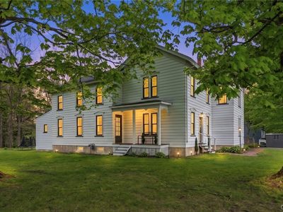 775 Chestnut Ridge Rd