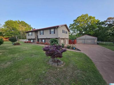 90 Sundale Dr
