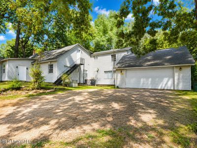 7530 Dogwood Ln