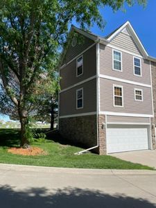 6399 Oak Creek Dr