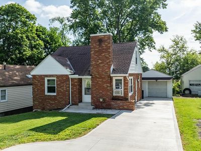 399 Agate Ave