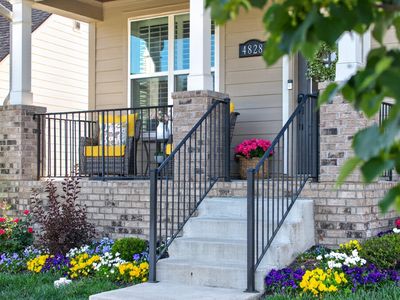 4828 Kintore Dr