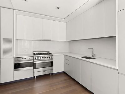 150 Rivington St APT 3E