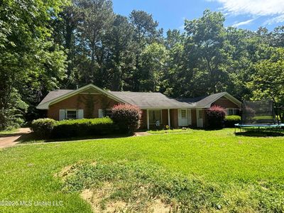 706 Park Cir
