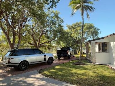 10041 Haitian Drive