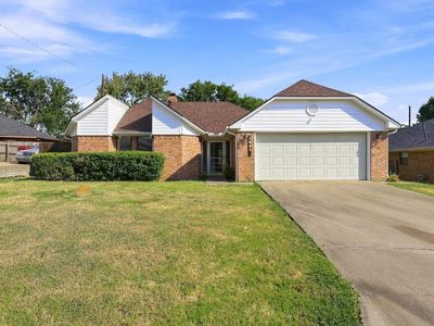 1841 Glenway Dr