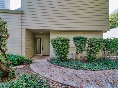 750 Lincoln Rd APT 17