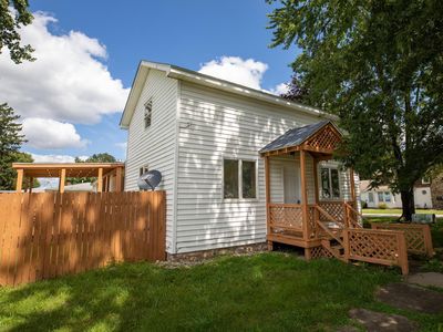 107 E Sunset Dr