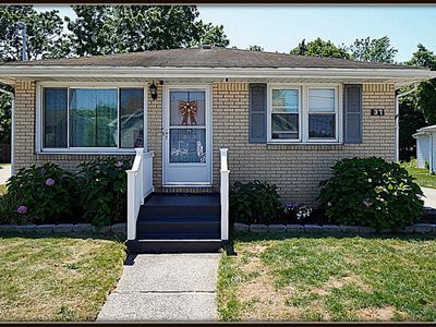 37 Burke Dr