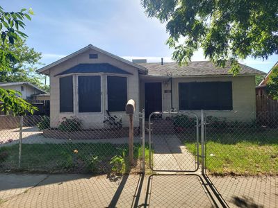 411 Alturas Avenue