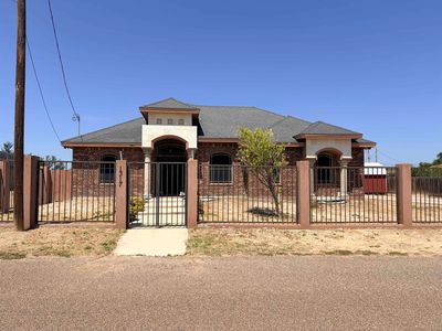 Property at 1317 Weslaco Ln, Zapata, TX