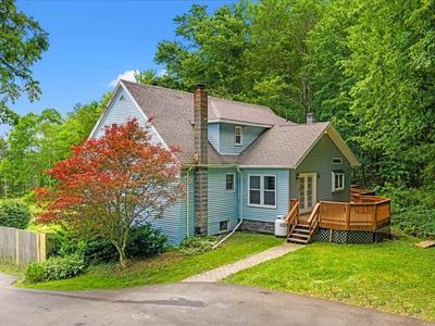 231 Howland Hill Rd