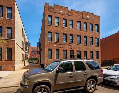 47-15 47th St