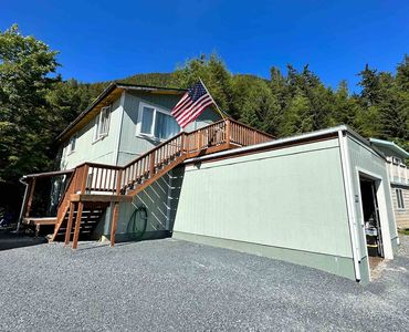 122 Wolff Dr