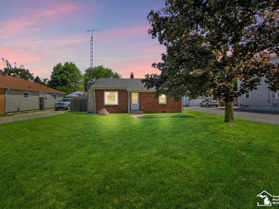 5864 Edgewood Blvd