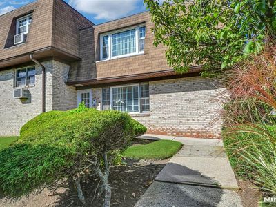 180 S Washington Avenue #B1
