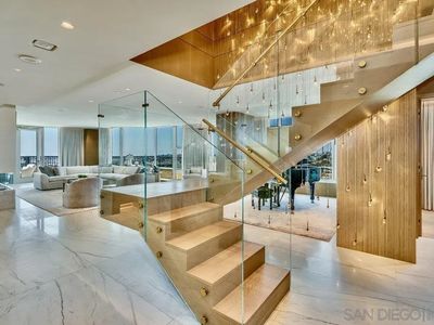 2500 6th Ave #PENTHOUSE 4