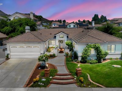 3995 Santa Tomas Pl