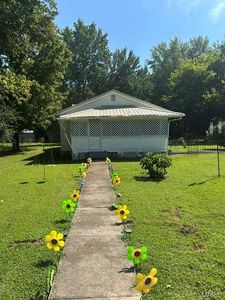 500 W Victor St