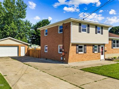 11011 Oliverda Dr