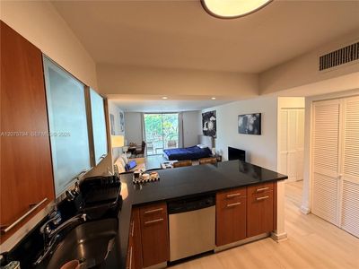 700 NE 63rd St APT D201
