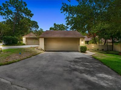 104 Weeping Elm Ln