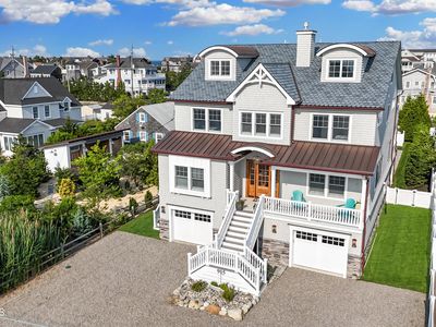 915 Barnegat Lane