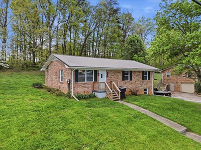 1698 Elgin Dr