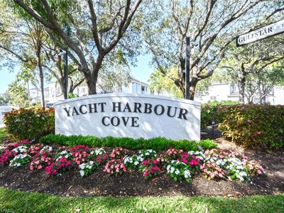 1717 Gulfstar DR S #204