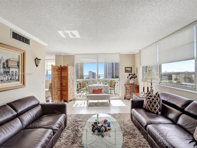 3113 S Ocean Dr APT 906