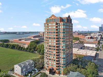 3320 Spinnaker Ln #10D