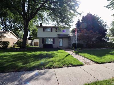 Property at 24199 Colonial Dr, Woodhaven, MI