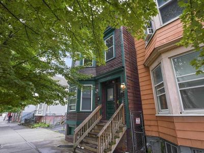 281 Ontario Street
