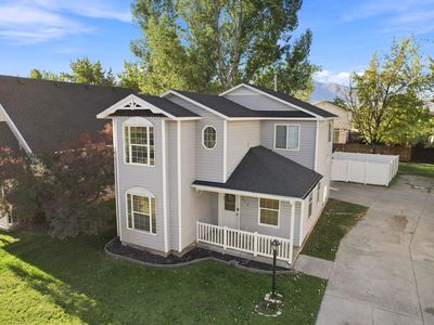 859 W 60 N