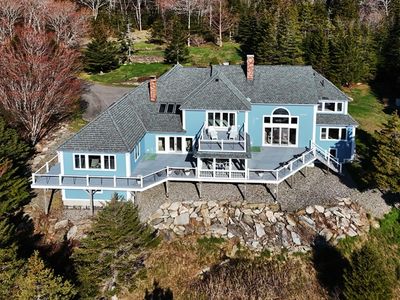 28 Yellow Head Road